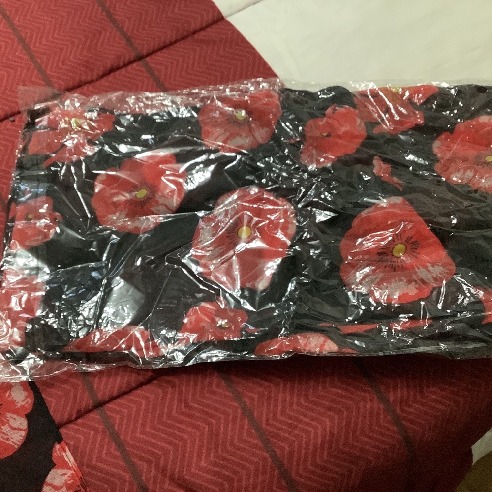 Poppy print Large scarf/wrap